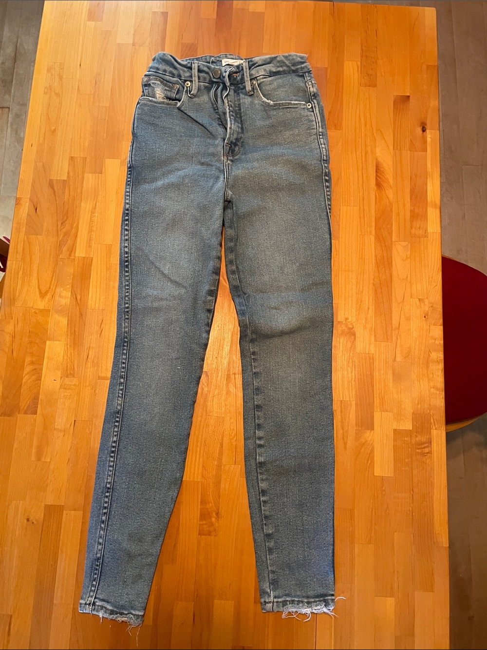 Good American Slim High-Rise Skinny Jeans in Faded Blue
